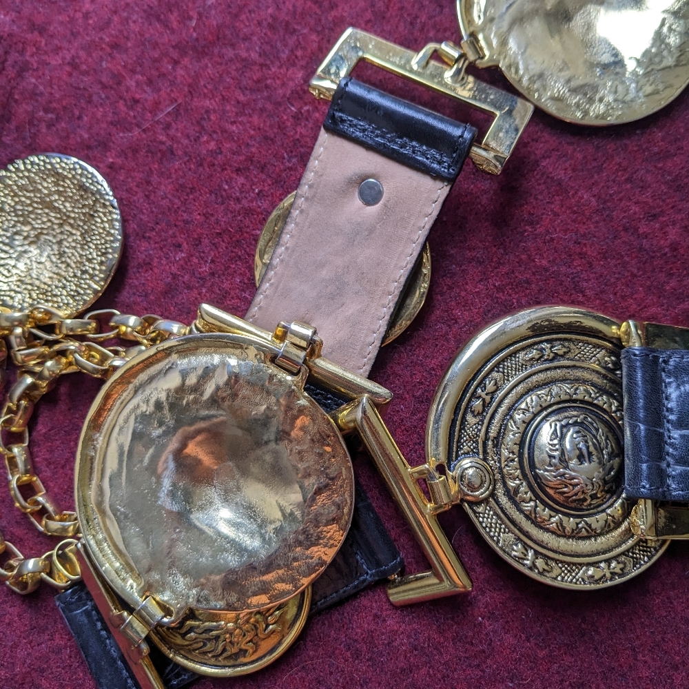 Versace Stunning Vintage Medusa Medallions And Chain Belt - Picture 2 of 13